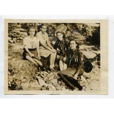 BOY SCOUT ANTIGUA FOTO ORIGINAL DE 18 x 13 cms. SCOUTS FEMENINO LATINOAMERICANAS EN USA 1941 MUY RARA
