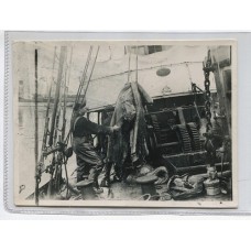 ANTARTIDA ARGENTINA 1945 FOTOGRAFIA DE LA CAZA DE BALLENAS EN GRYTVIKEN SOUTH GEORGIAS A BORDO DE BARCO, DE FECHA TENTATIVA RARA