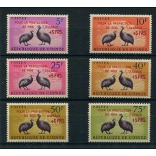 AVES FAUNA SERIE COMPLETA DE ESTAMPILLAS MINT GUINEA