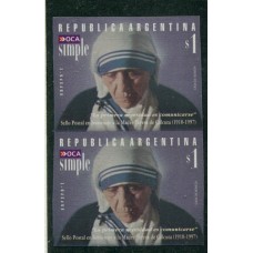 ARGENTINA SERVICIO SELLO PRIVADO OCA ES LA PRIMER EMISION MADRE TERESA DE CALCUTA PAREJA VERTICAL VARIEDAD SIN DENTAR NUEVA MINT , MUY RARA