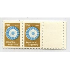 ARGENTINA 1979 GJ 1863CD ESTAMPILLA CON COMPLEMENTO DERECHO MINT CON VARIEDAD COLOR CELESTE DESPLAZADO U$ 20+