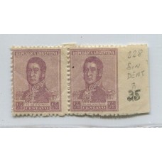 ARGENTINA 1918 GJ 457 SAN MARTIN PAREJA DE ESTAMPILLAS NUEVAS CON VARIEDAD FALTA DE DENTADO