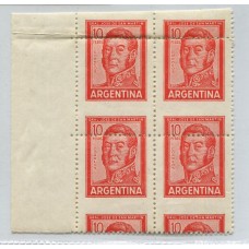 ARGENTINA 1965 GJ 1309 CUADRO DE ESTAMPILLAS SAN MARTIN MINT CON VARIEDAD DENTADO MUY DESPLAZADO ADEMAS EL SEGUNDO SELLO TIENE UN ERROR EN LA NARIZ DEL PROCER