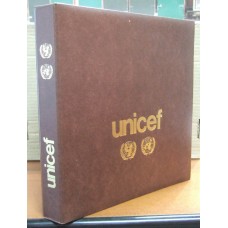 NACIONES UNIDAS CARPETA CON HOJAS ESPECIALES EDICIÓN UNICEF MUY LINDA Y FINA PRESTACIÓN.