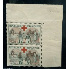 FRANCIA 1918 Yv. 156 CRUZ ROJA MUY BUEN SELLO PAREJA DE ESTAMPILLAS NUEVAS CON BORDE ESQUINA DE HOJA 280 Euros