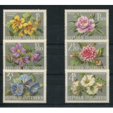 FLORES AUSTRIA SERIE COMPLETA DE ESTAMPILLAS MINT